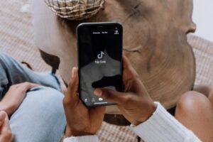 Anthropomorphism in Machine Learning: Does It Help or Hinder?